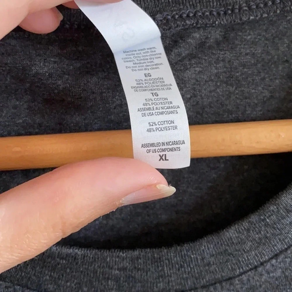 Poshmark Gray muscle tank top - Picture 5 of 5